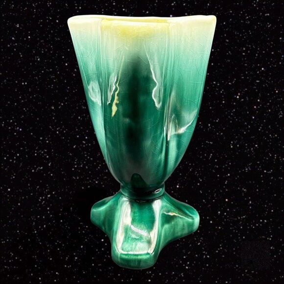 Vintage Early Pottery Vase Green Glaze Triangular Hand Made 7.25”T 4.5”W - Picture 14 of 16